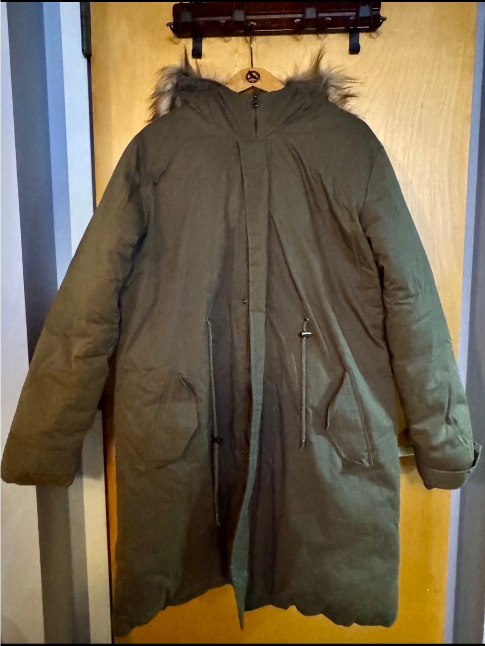 Ladies Boohoo olive green mod Parka coat with fur trim hood